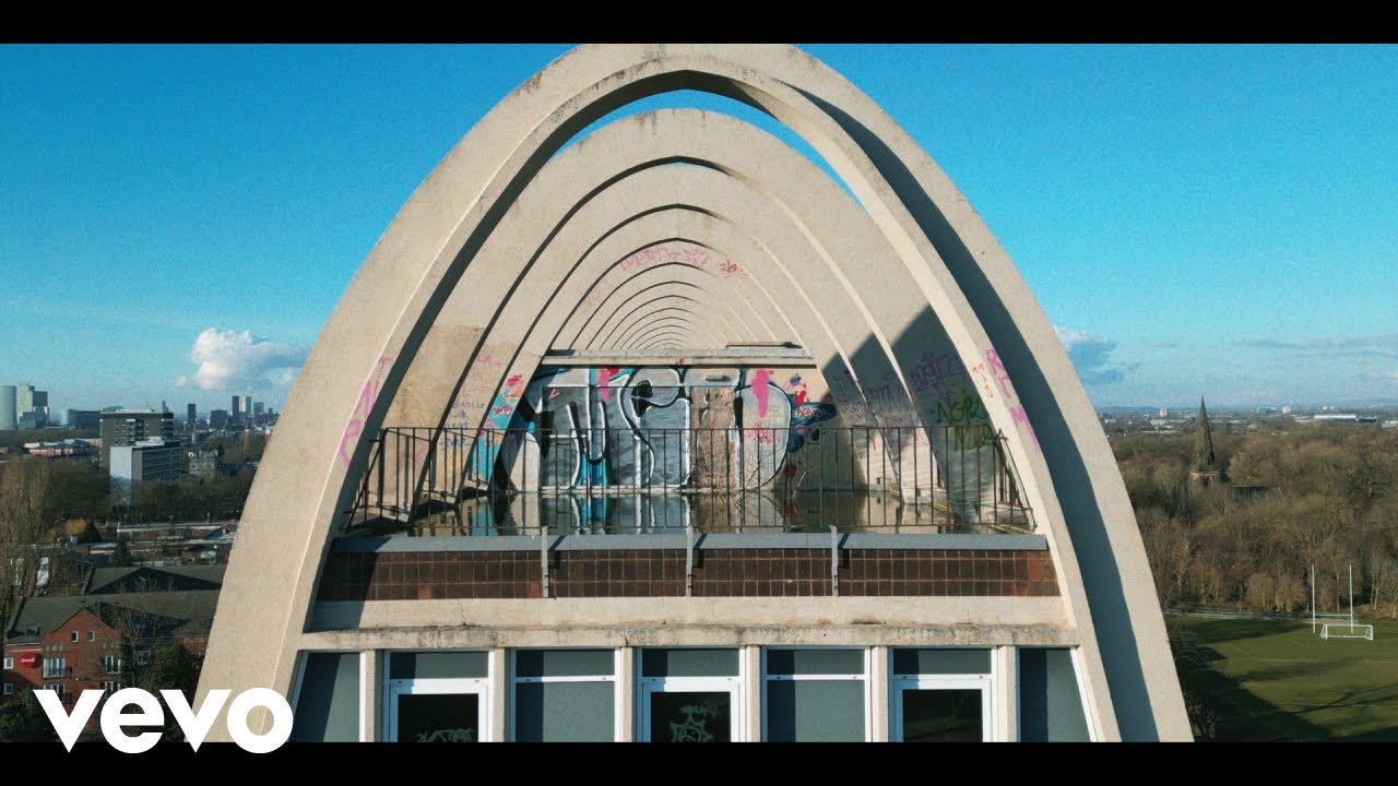 GoGo Penguin - Fallowfield Loops