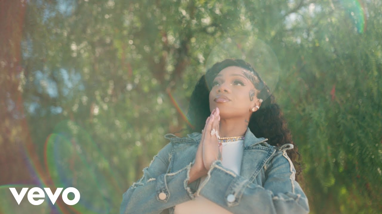 GloRilla - RAIN DOWN ON ME (feat. Kirk Franklin & Maverick City Music) (Official Video)