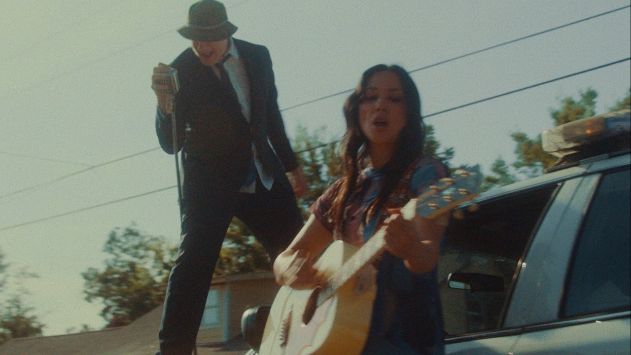 New Radicals, Michelle Branch - The Game of Love (Official Music Video)