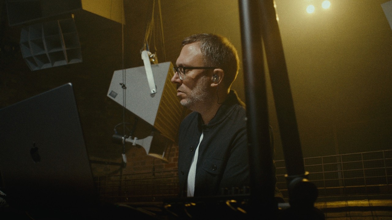 Shadow Child - Holding Back (ft. Delphic) [Live Session]