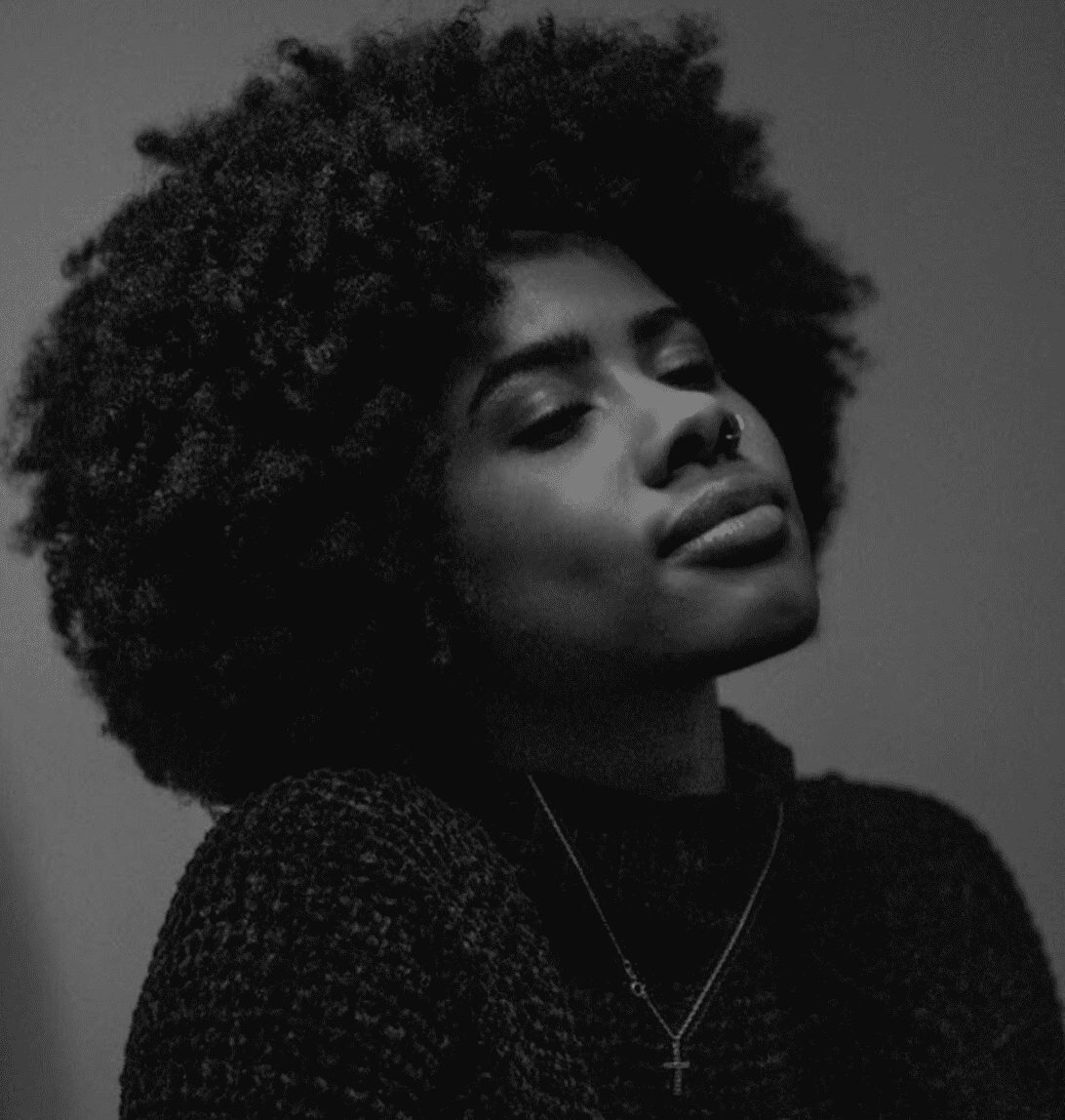 Photo of singer/songwriter Kai Azana