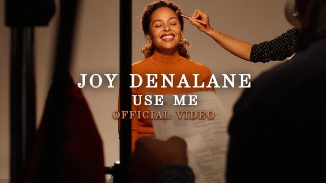 Joy Denalane singing Use Me by Bill Withers