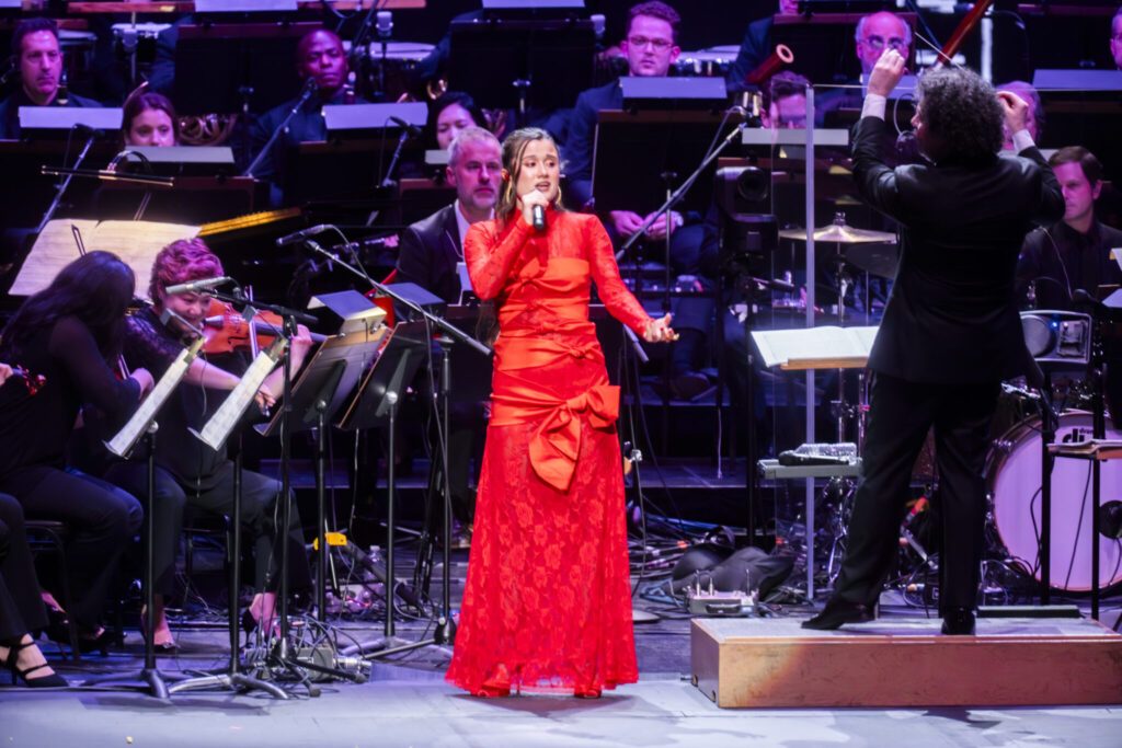 Gustavo Dudamel Debuts at NYC Radio City Hall for NY Philharmonic's New Season With Lizzo, St.Vincent & More - The Garnette Report